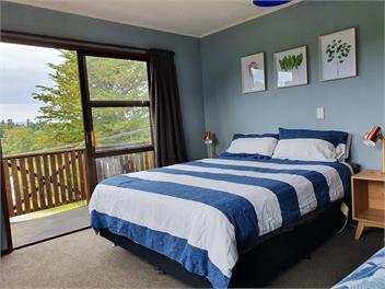 Spacious Sunny Ennel St House - Central Otago