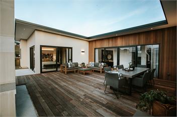 The Heights - Sleeps 8 - Lake & Mountain Views - Wanaka