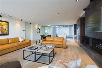 Villa de Luxe | Stunning Location + Spa Pool - Queenstown