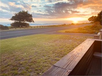 Holiday Haven on Seas Edge - Whakatane