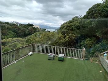 No additional fees! Quiet location with views and public transport - Wellington