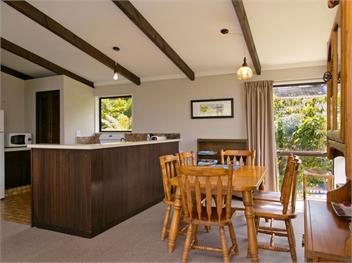 Acacia View at No. 3 (Bachcare) - Acacia Bay