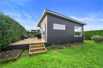 Treasure on Tuscan (Bachcare) - Martinborough