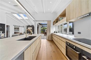 Lavish at the Lake - High-end home close to Town & Lake - Taupo