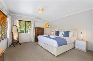 Top of the Lake - Spa Pool, Lake Views, Central to town - Taupo