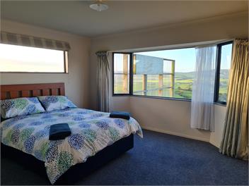 Island Bush Farmstay - Tokanui
