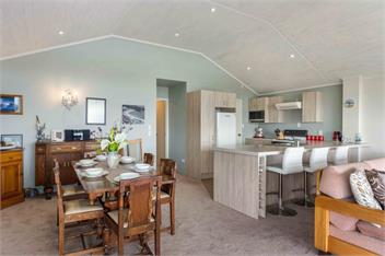Seaview Escape - Beachfront Whangamata - Whangamata