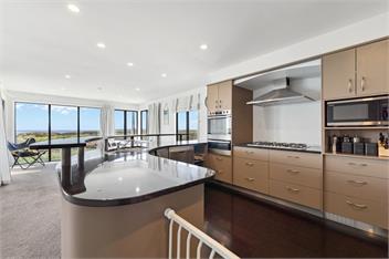Beachfront Paradise (Bachcare) - Papamoa