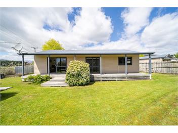 Cosy Lakeside (Bachcare) - Manapouri