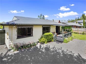 Denby Delight - Hanmer Springs 7334