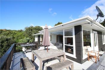 Ocean Views & Family Fun - Waipu Cove