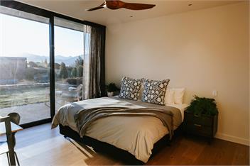 Ridgecrest | Lake Views | Spa Pool - Wanaka
