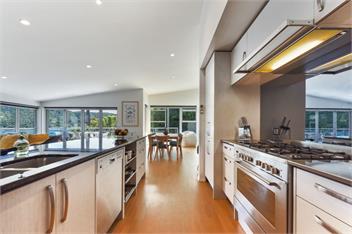 Waikawa Bay View (Bachcare) - Picton