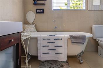 L'Appartement Bleu - Waiheke Island