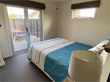A Modern Kiwi Retreat – Golf Course Views 138 KIWI ROAD WHANGAMATA - WHANGAMATA