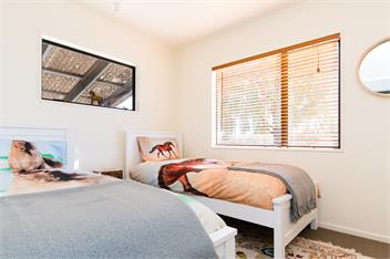 Cottage on Equestrian Estate - Hastings