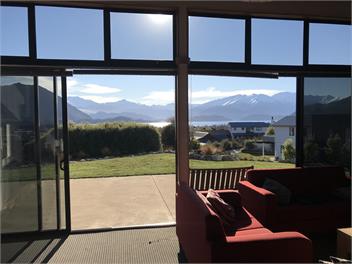 Lake View on Mataraki - Wanaka
