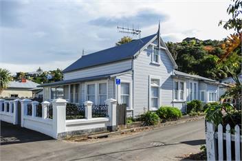 Puriri Downtown Villa (Bachcare) - Napier City