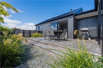 Lake House (Bachcare) - Te Anau