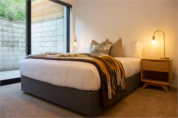 4 BDR Home, Captivating Lake Views, BBQ, A/C - Queenstown