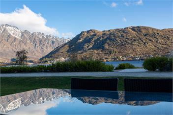Marina 3 Bdrm Apartment with Views - Queenstown