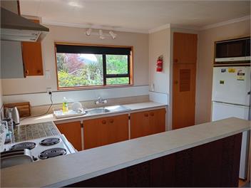 White House - Te Anau
