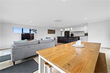 Fab Family Getaway (Bachcare) - Waihi Beach