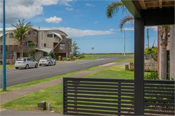 Hosts on the Coast Jewel on Jackman - Whitianga