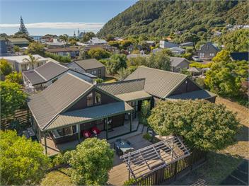 Beaumont Beach Retreat (Bachcare) - Pauanui