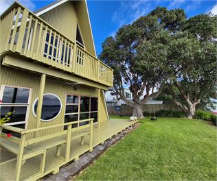 Holiday Home in Clarks Beach, Auckland -