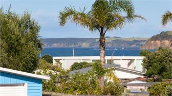 Omaha's Shore Thing - Auckland