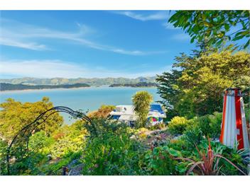 Bayview Beauty (Bachcare) - Charteris Bay