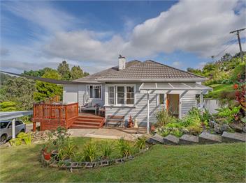 Coro Harbour View (Bachcare) - Coromandel