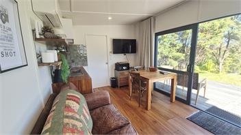 Hosts on the Coast Fernhaven Cabin - Whitianga