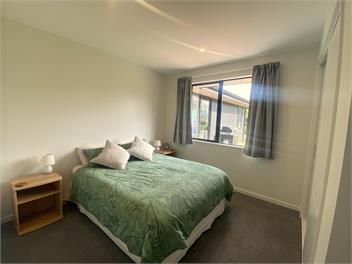 Modern home in central Wānaka - Wanaka