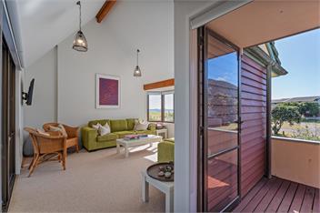 Beachfront Landing (Bachcare) - Pauanui