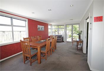 Relax on Richmond (Bachcare) - New Plymouth