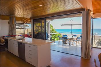 Beachfront Oakura - New Plymouth