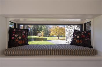 Dalefield Hideaway | Hot Tub & Mountain Views - 