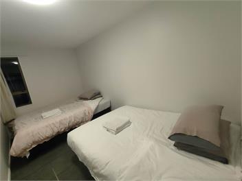 Small 3 bedroom Garden Chalet B - 