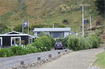 Freddies on Matikona Road -