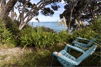 Coopers Beach Retreat- Tui Cottage - Coopers Beach 0420