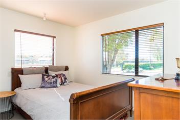 Cottage on Equestrian Estate - Hastings