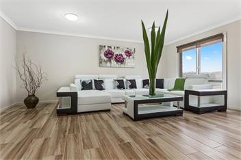 Large Home with Privacy and Views, Sleeps 12 - Melbourne
