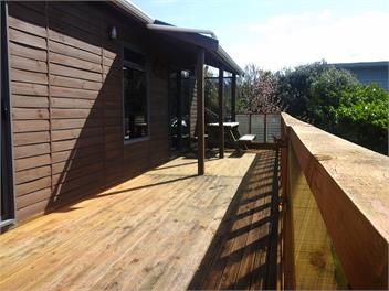 Log Cabin - Castlepoint