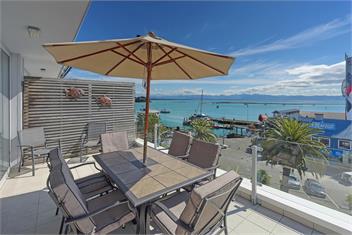 'Sea Quest' - Nelson Waterfront Apartment - Nelson
