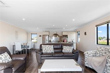 Sparkling Ocean Views (Bachcare) - Papamoa
