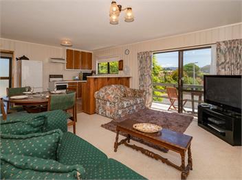 Jacaranda Lodge (Bachcare) - Whangamata
