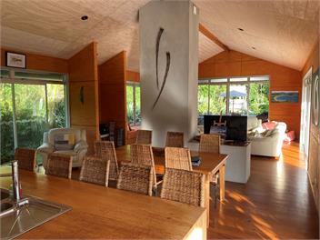 Medland's Beach Hideaway - Auckland