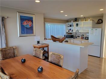 Matarangi Beachfront (Bachcare) - Matarangi